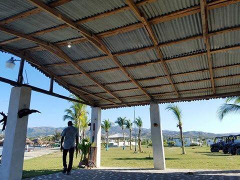 Evasion Beach Hotel Gressier Exterior photo